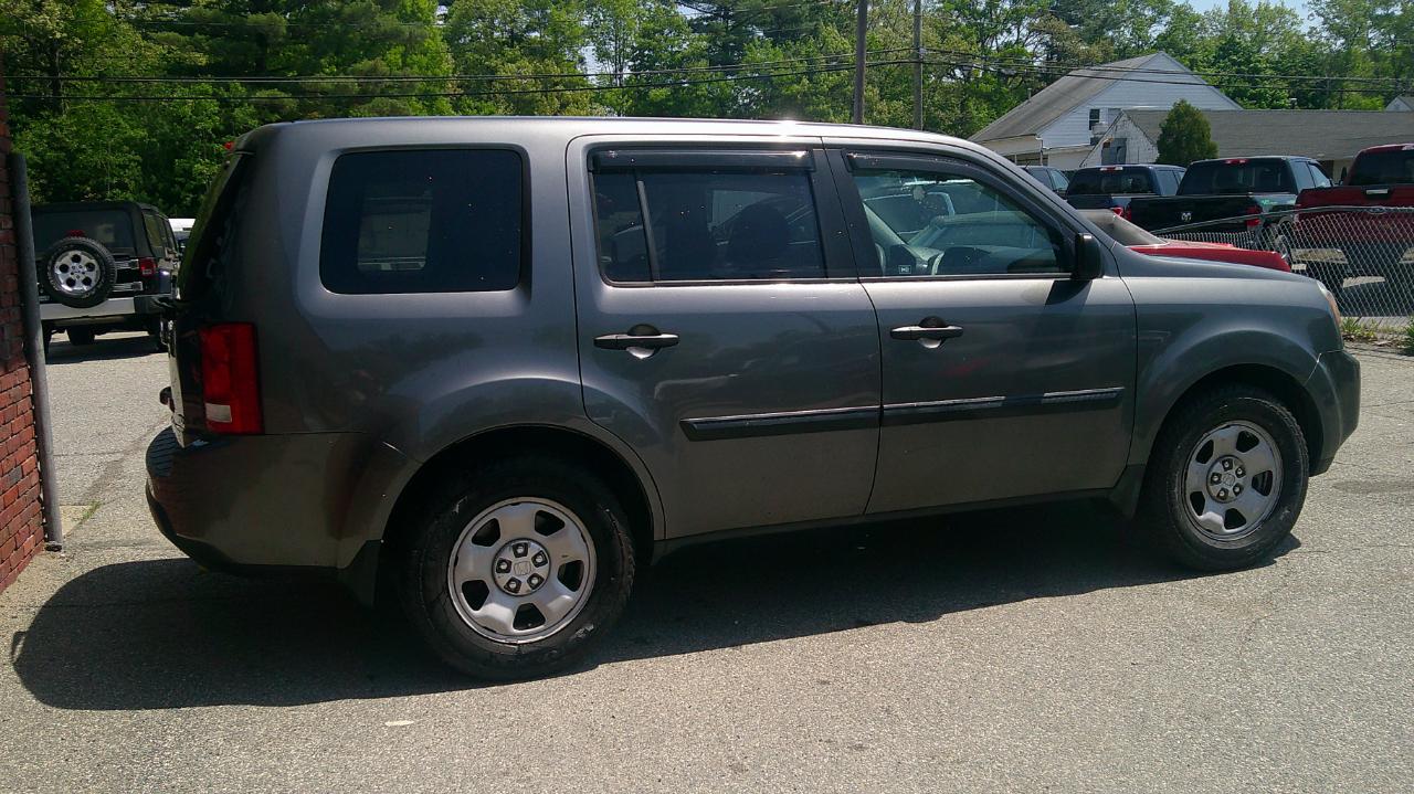 Honda Pilot LX 4WD 5-Spd AT 2011