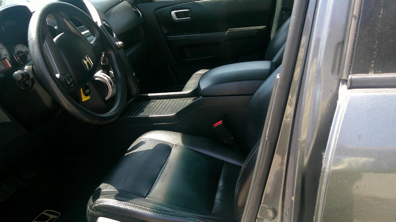 Honda Pilot LX 4WD 5-Spd AT 2011
