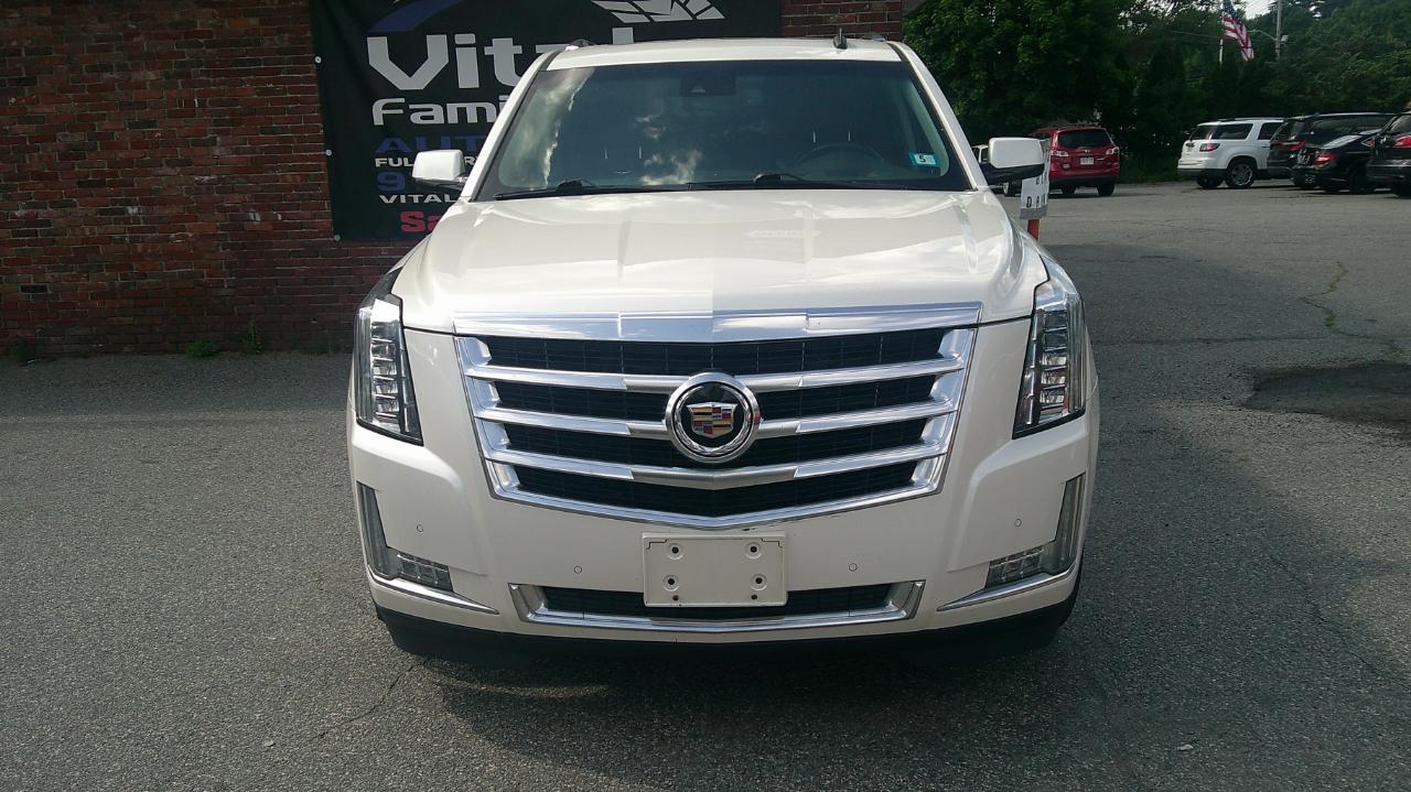 Cadillac Escalade Luxury 4WD 2015