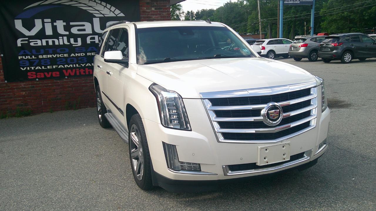 Cadillac Escalade Luxury 4WD 2015