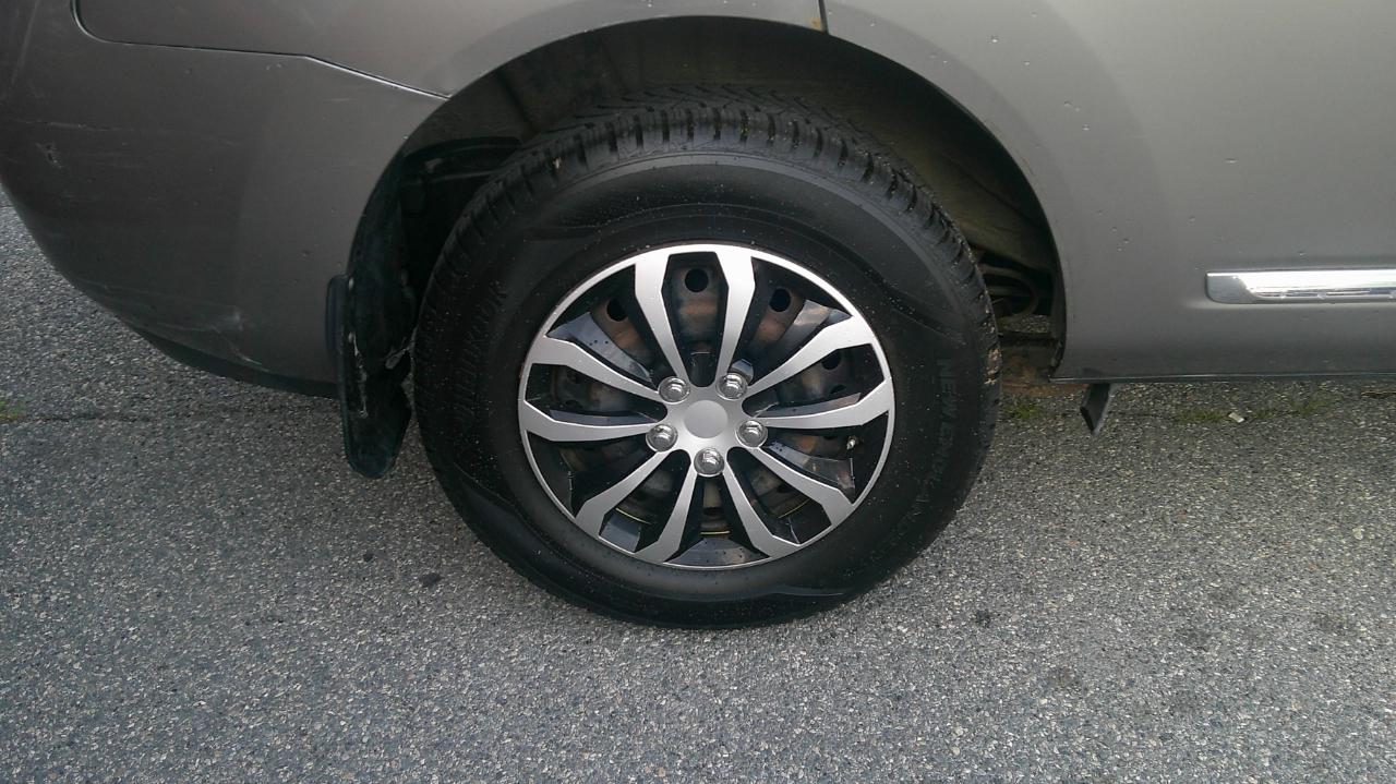 Nissan Rogue S AWD 2013