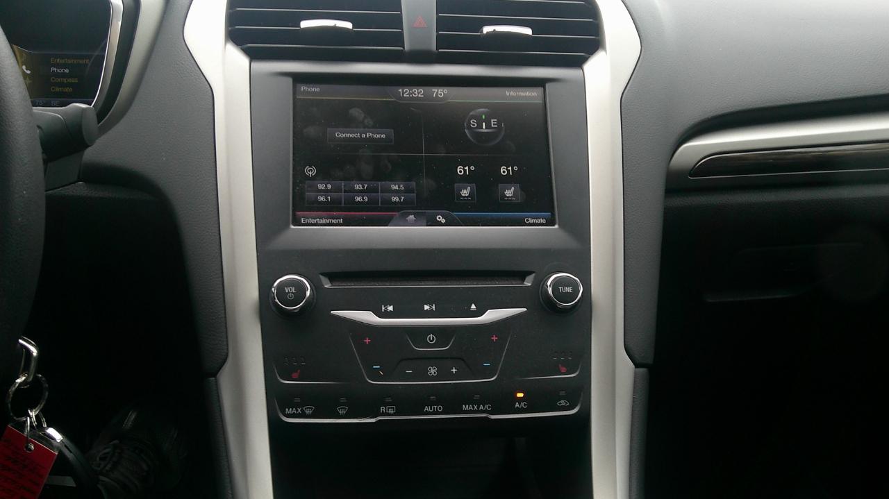 Ford Fusion SE 2013