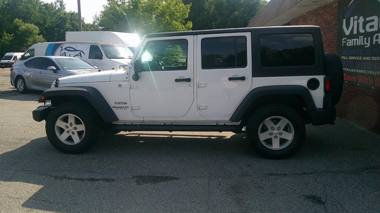 Jeep Wrangler Unlimited Sport 4WD 2015