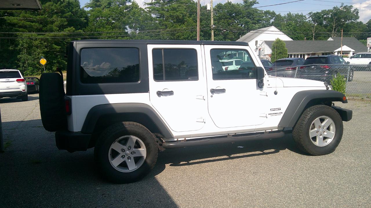 Jeep Wrangler Unlimited Sport 4WD 2015