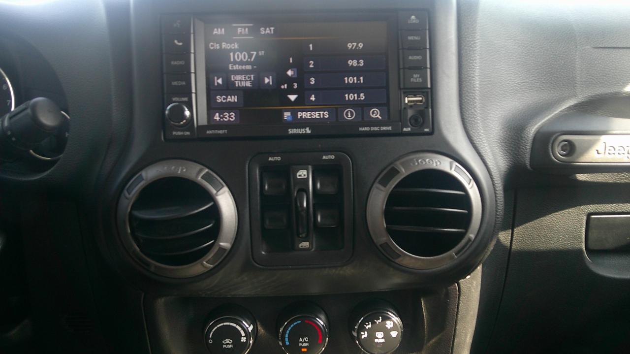 Jeep Wrangler Unlimited Sport 4WD 2015