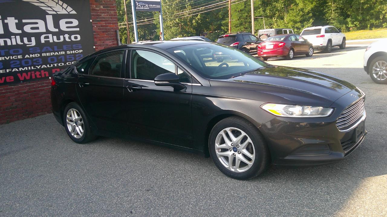 Ford Fusion SE 2015
