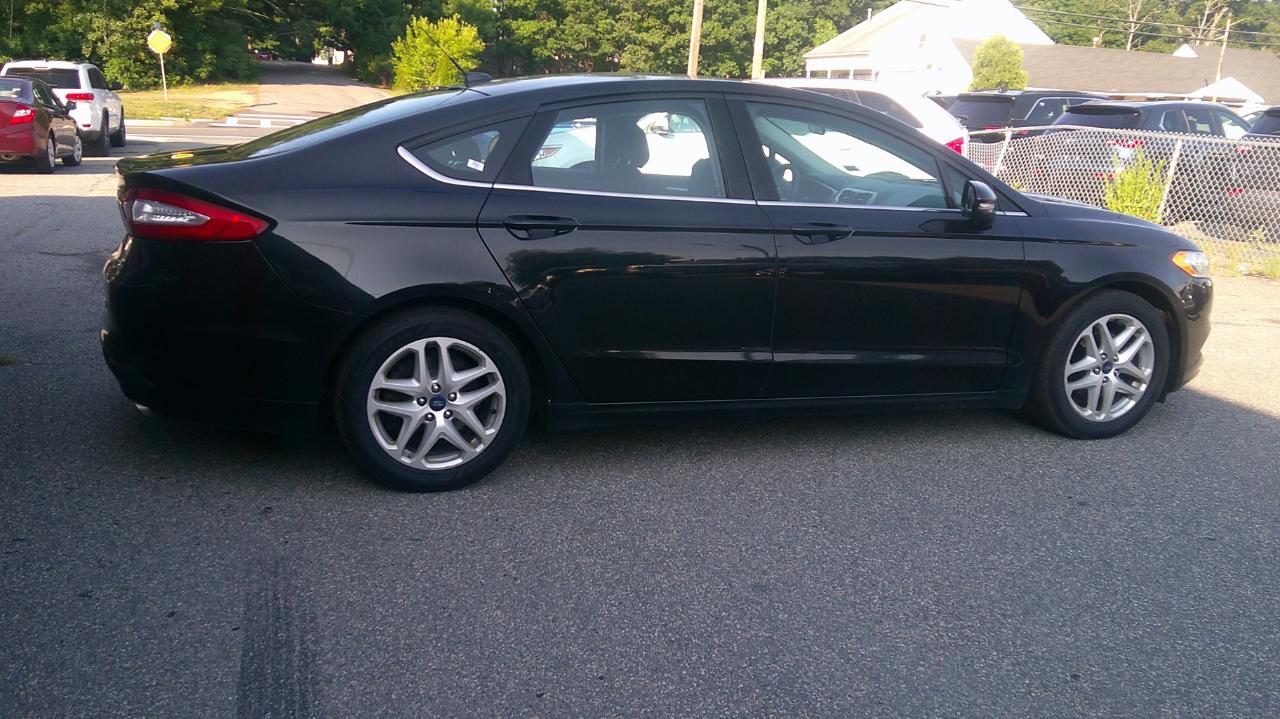 Ford Fusion SE 2015