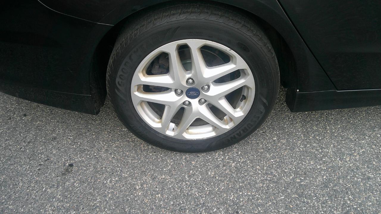Ford Fusion SE 2015