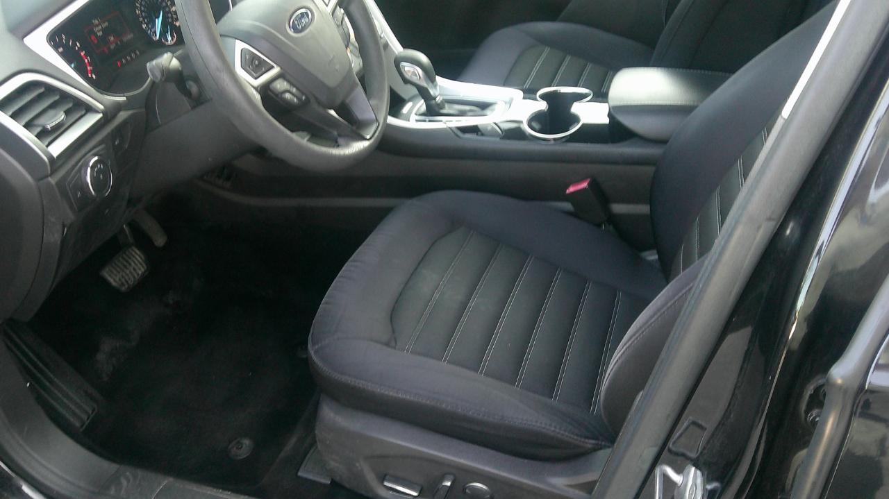 Ford Fusion SE 2015