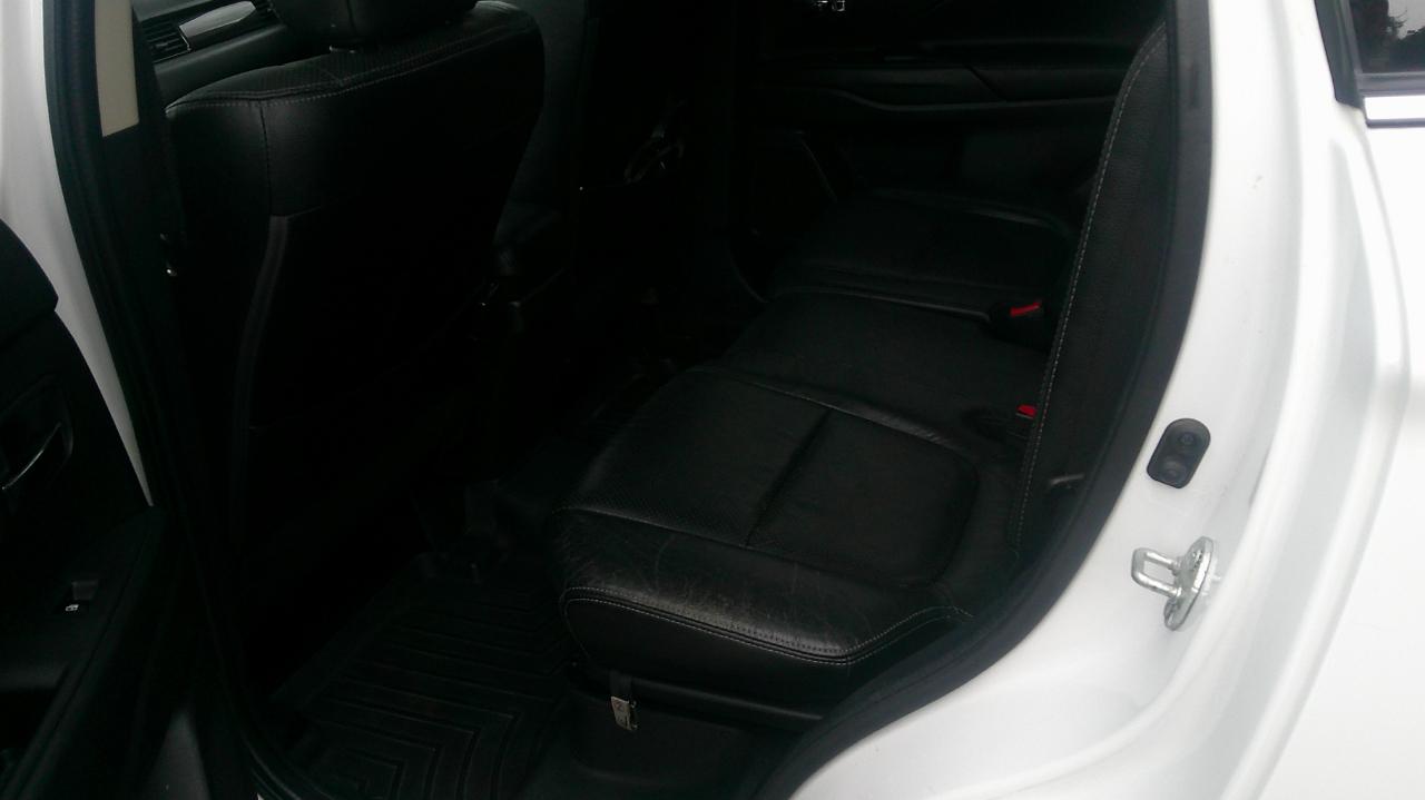 Mitsubishi Outlander SEL AWD 2018