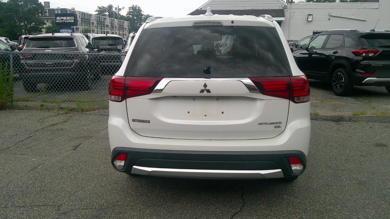Mitsubishi Outlander SEL AWD 2018