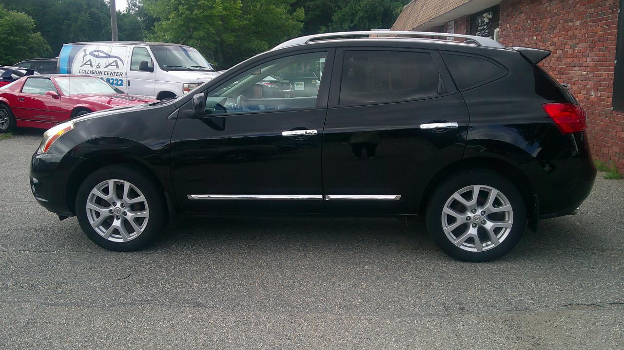 Nissan Rogue S AWD 2011