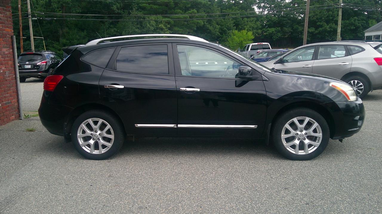 Nissan Rogue S AWD 2011