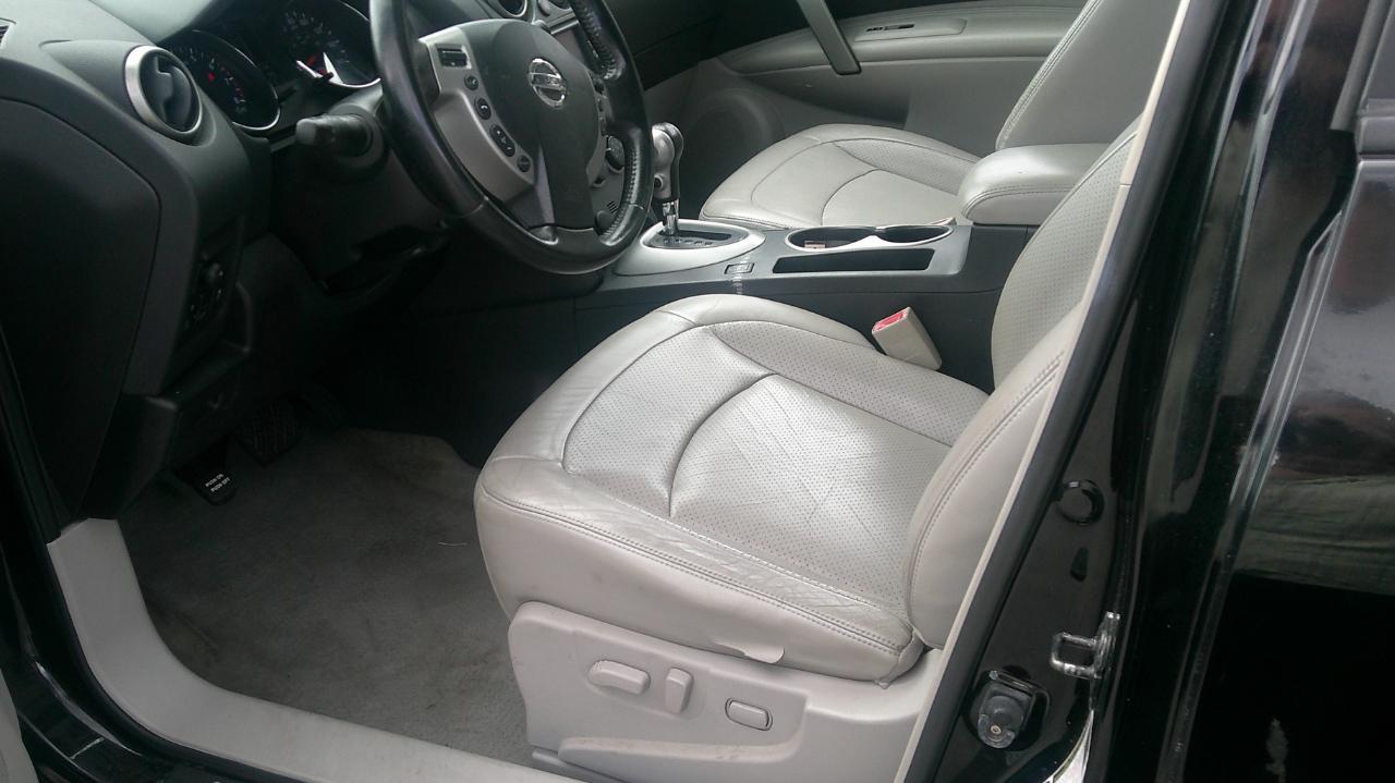 Nissan Rogue S AWD 2011