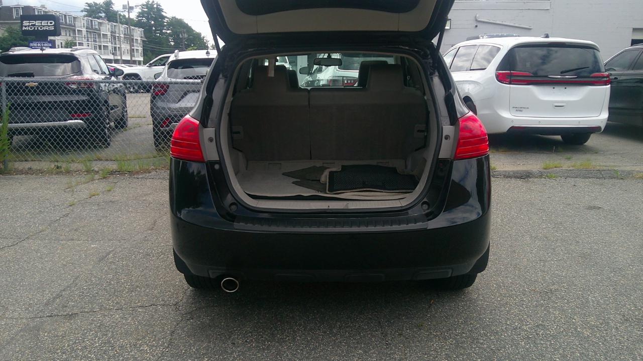 Nissan Rogue S AWD 2011