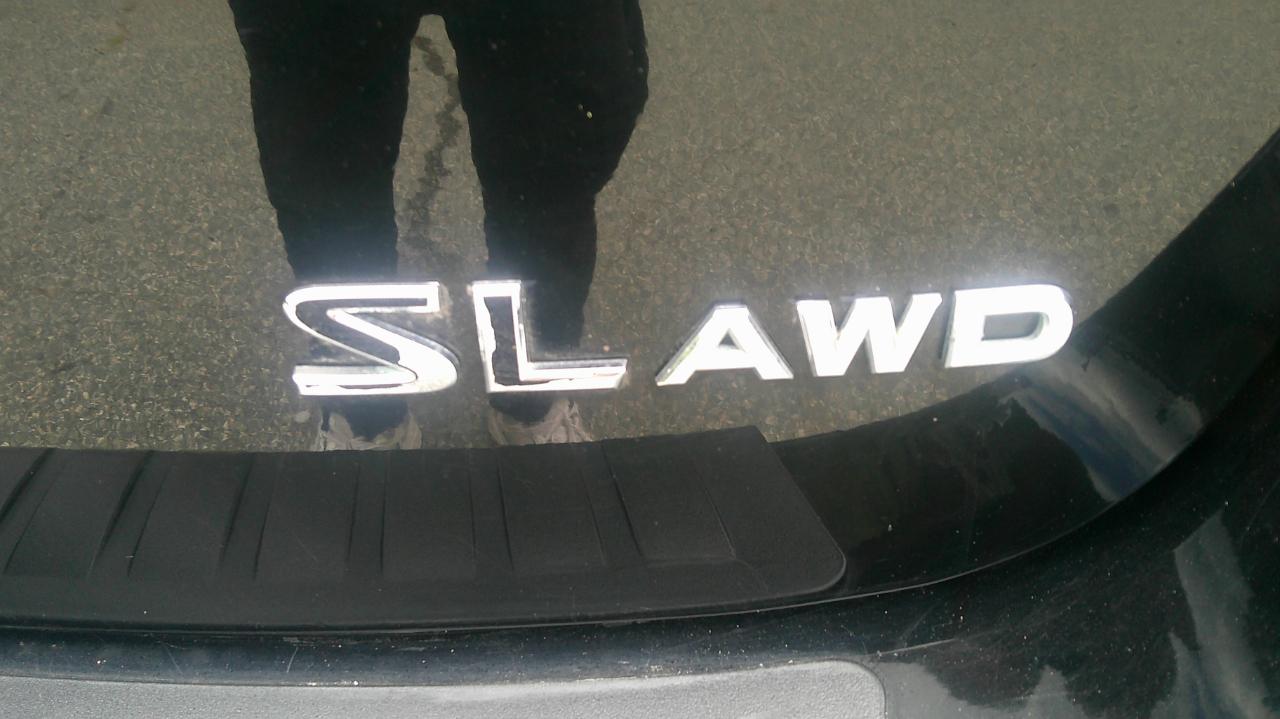 Nissan Rogue S AWD 2011