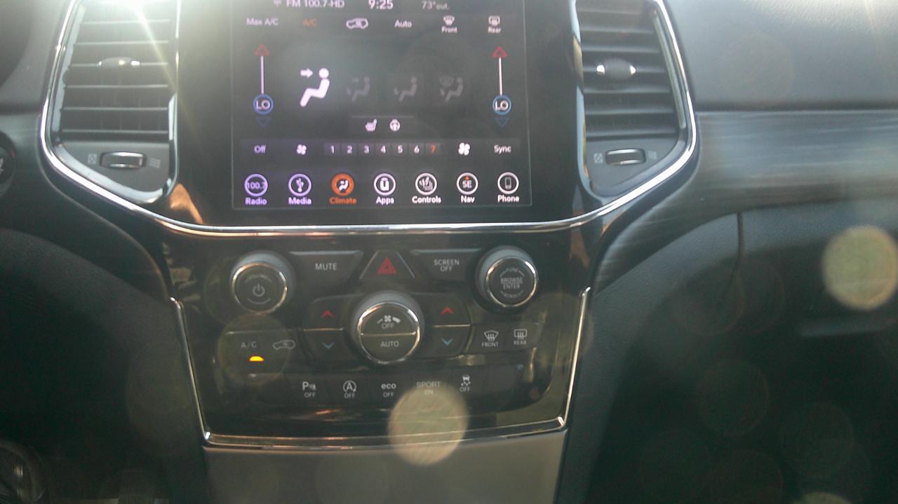 Jeep Grand Cherokee Laredo 4WD 2019