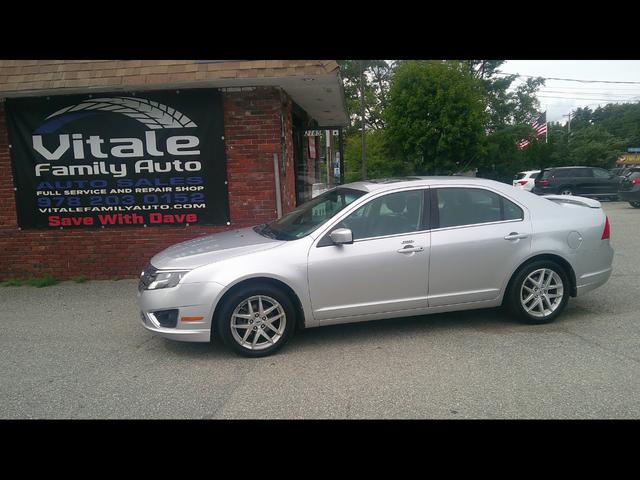 Silver 2012 Ford Fusion Sedan Front-Wheel Drive