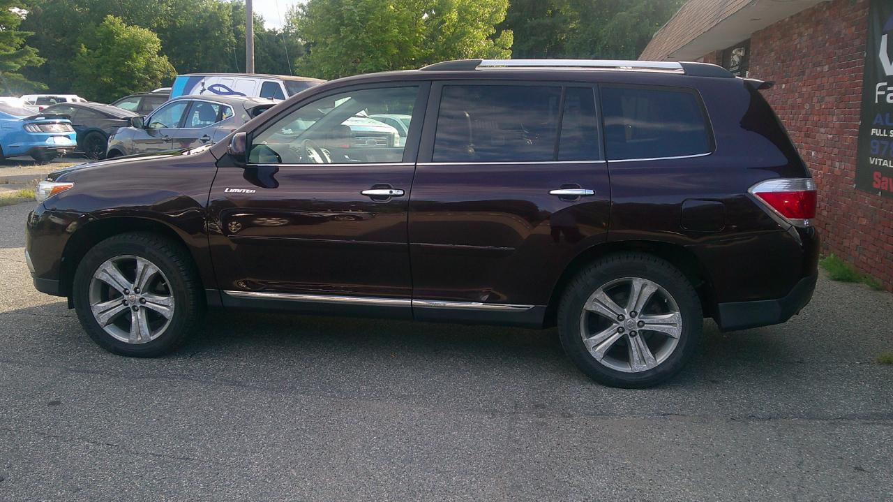 Toyota Highlander Limited 4WD 2011