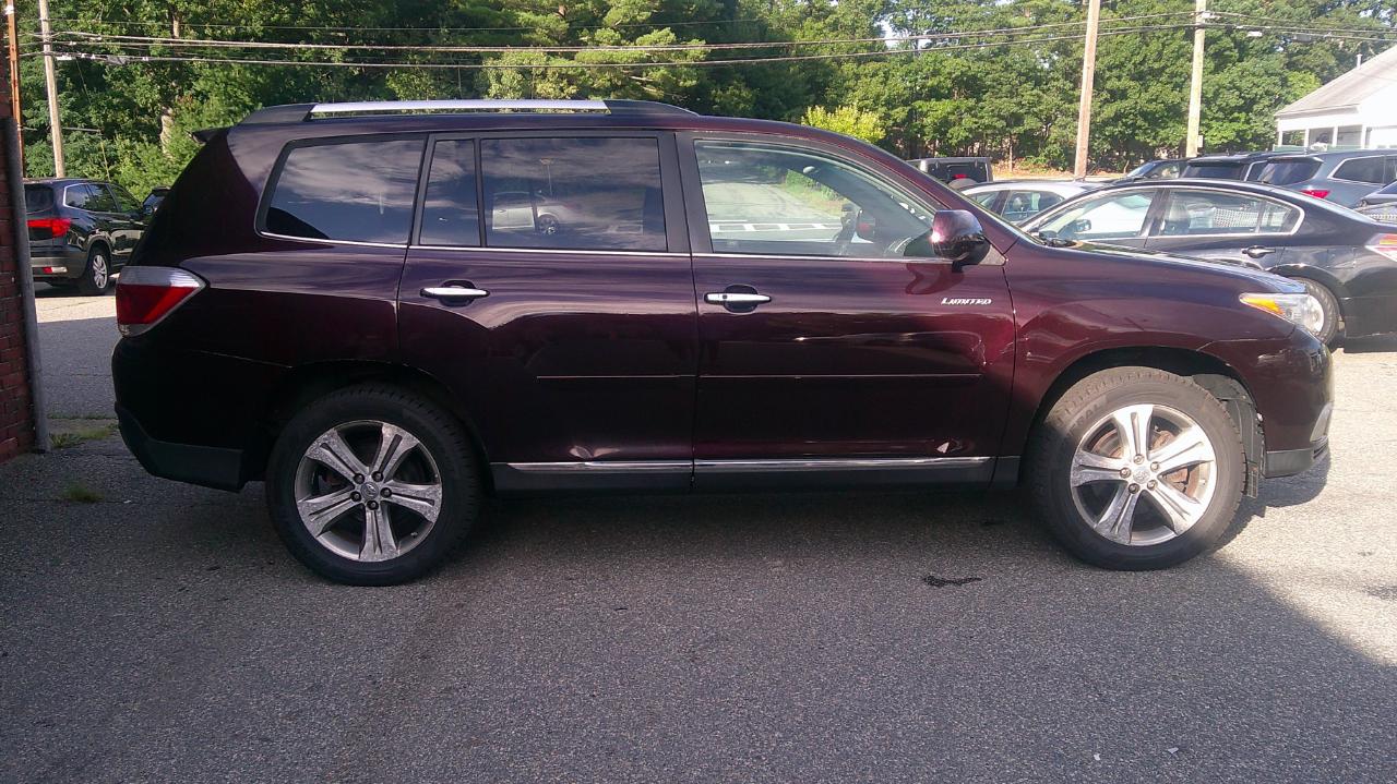 Toyota Highlander Limited 4WD 2011