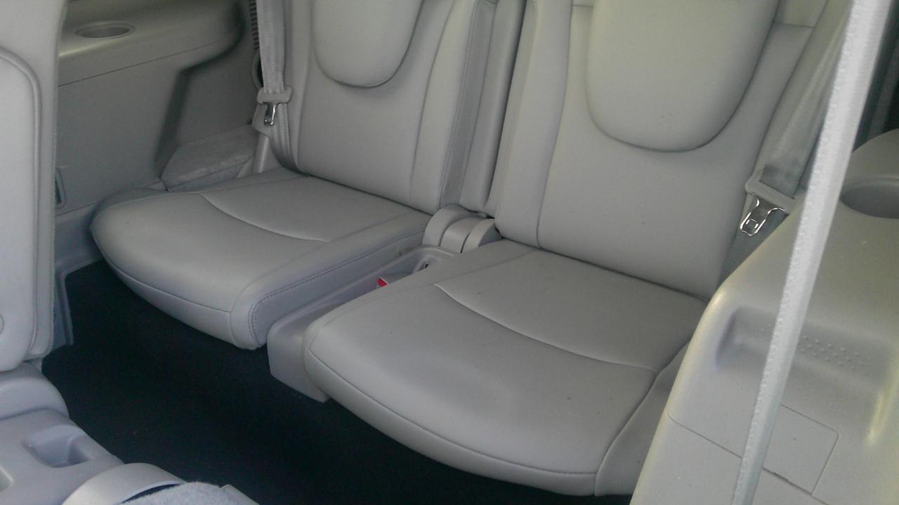 Toyota Highlander Limited 4WD 2011