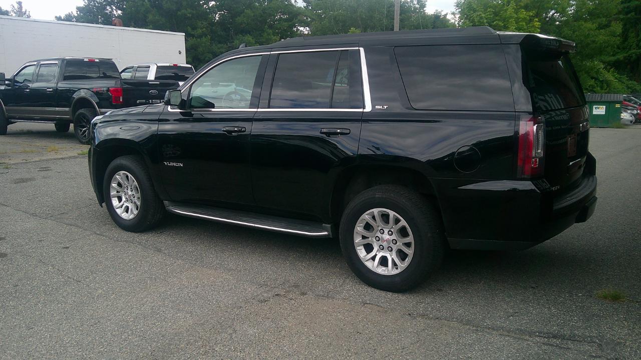 GMC Yukon SLT 4WD 2017