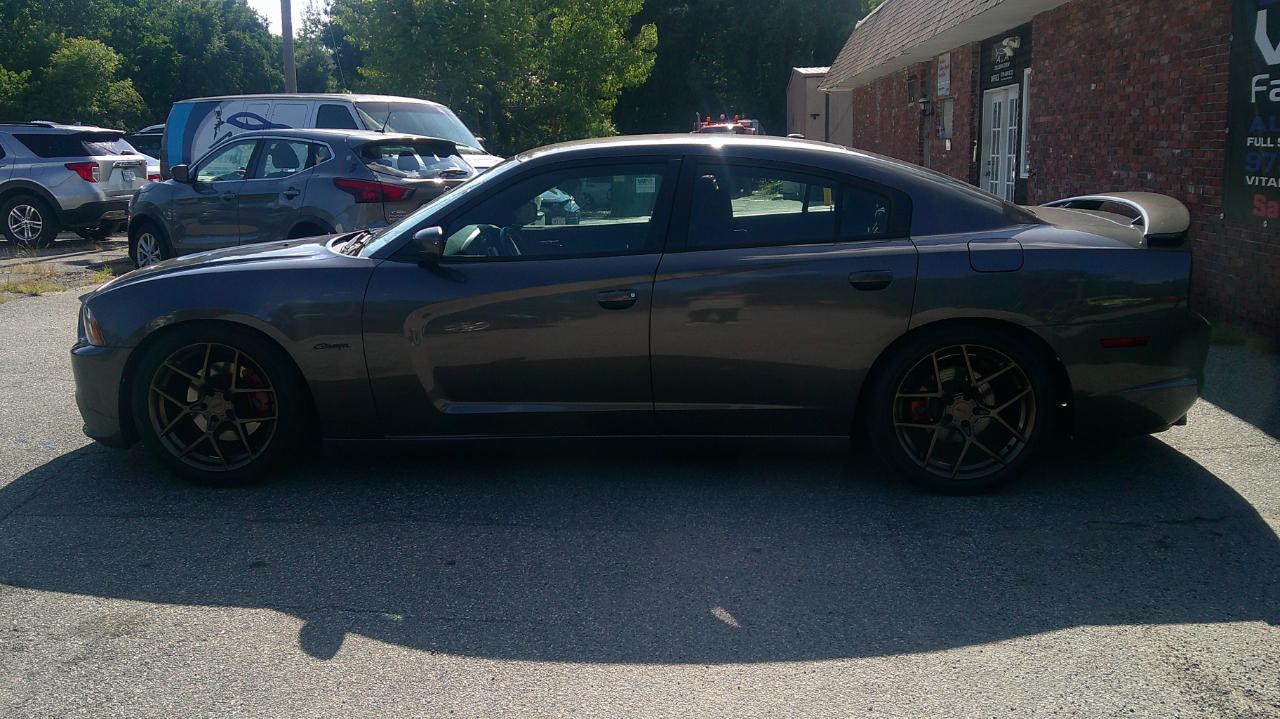 Dodge Charger SE 2013