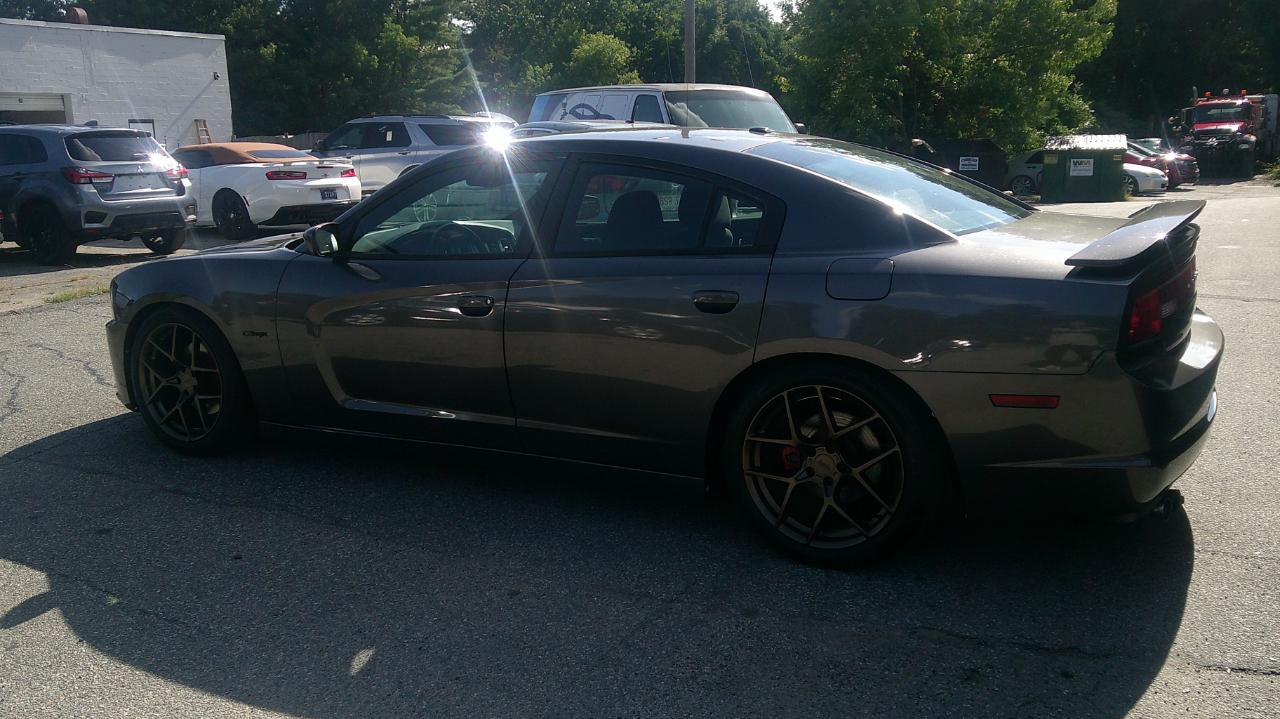 Dodge Charger SE 2013