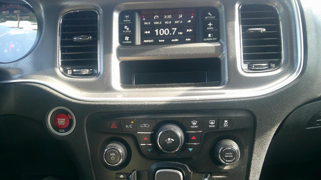 Dodge Charger SE 2013