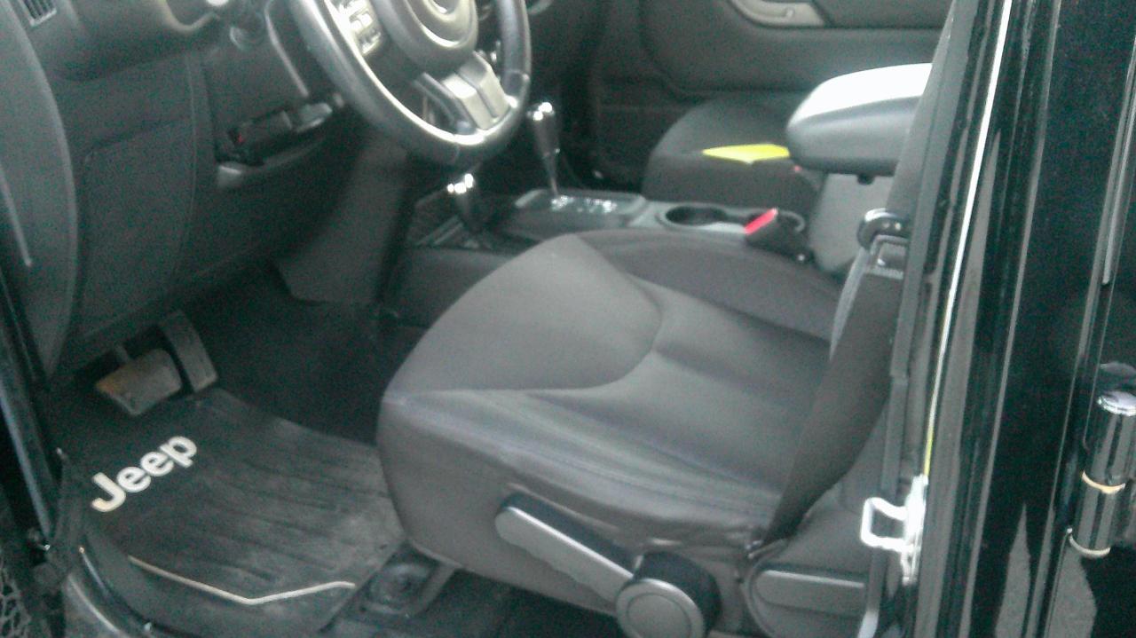 Jeep Wrangler Unlimited 4WD 4dr Sport 2014