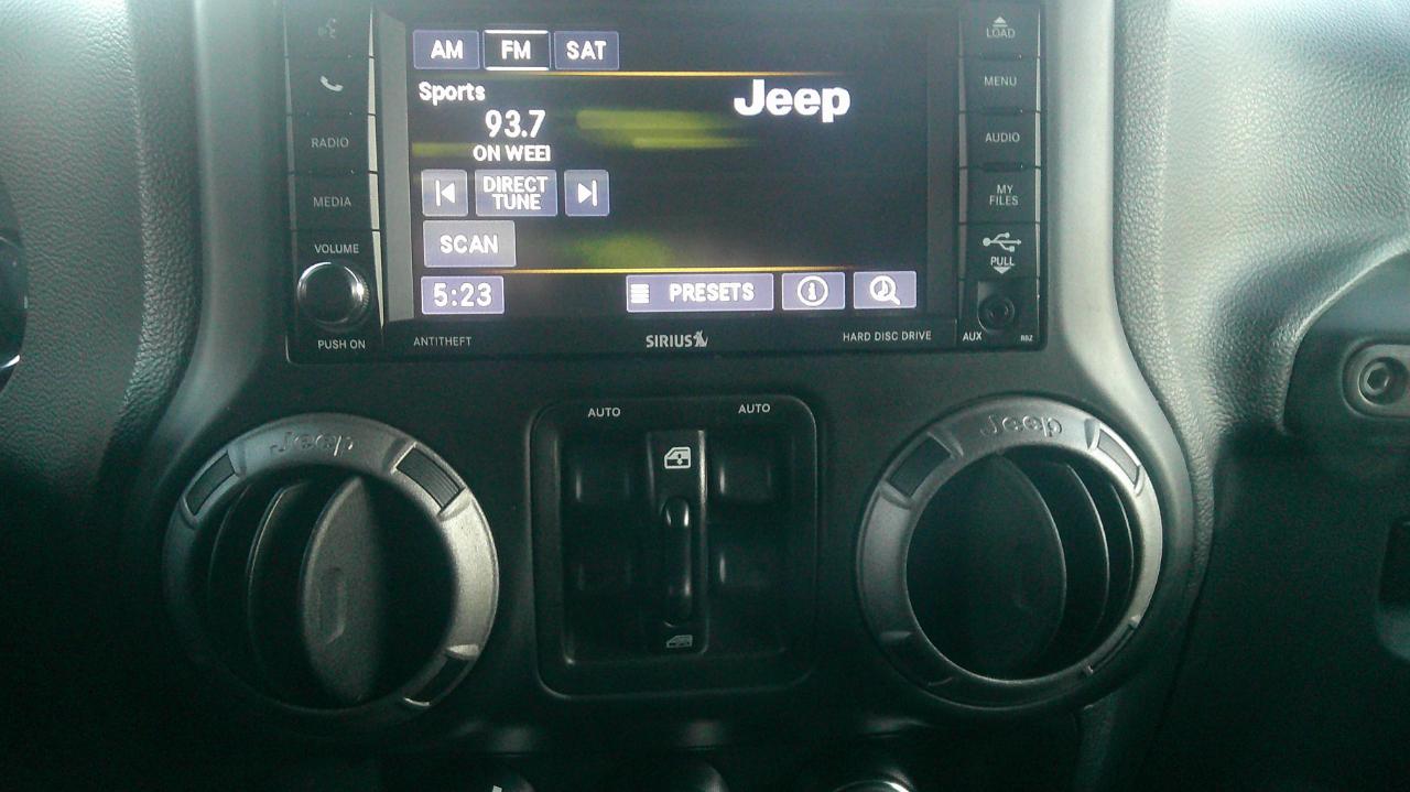 Jeep Wrangler Unlimited 4WD 4dr Sport 2014