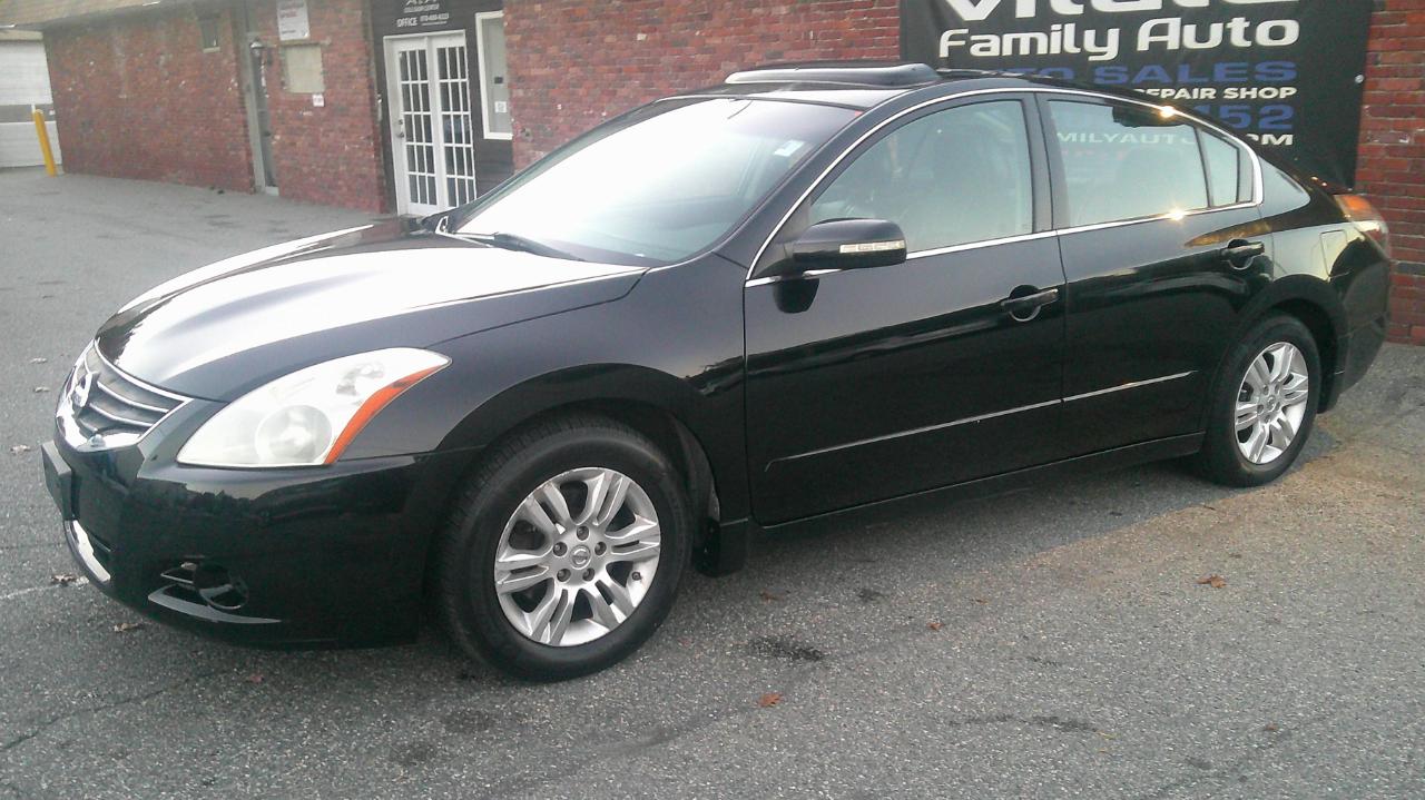 Nissan Altima 4dr Sdn I4 CVT 2.5 SL 2012