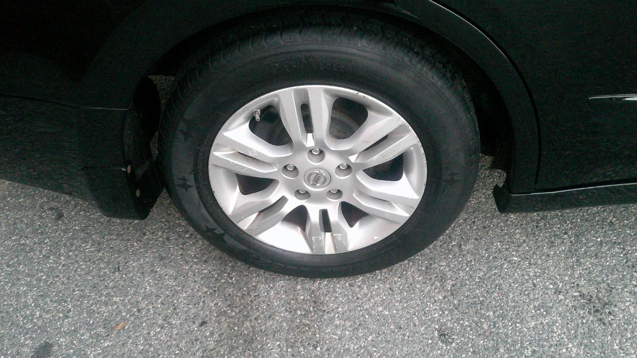 Nissan Altima 4dr Sdn I4 CVT 2.5 SL 2012