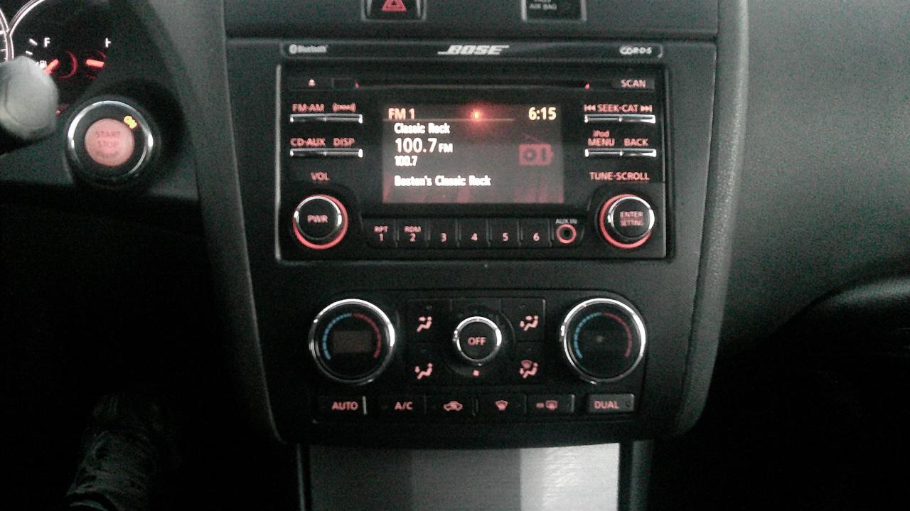 Nissan Altima 4dr Sdn I4 CVT 2.5 SL 2012