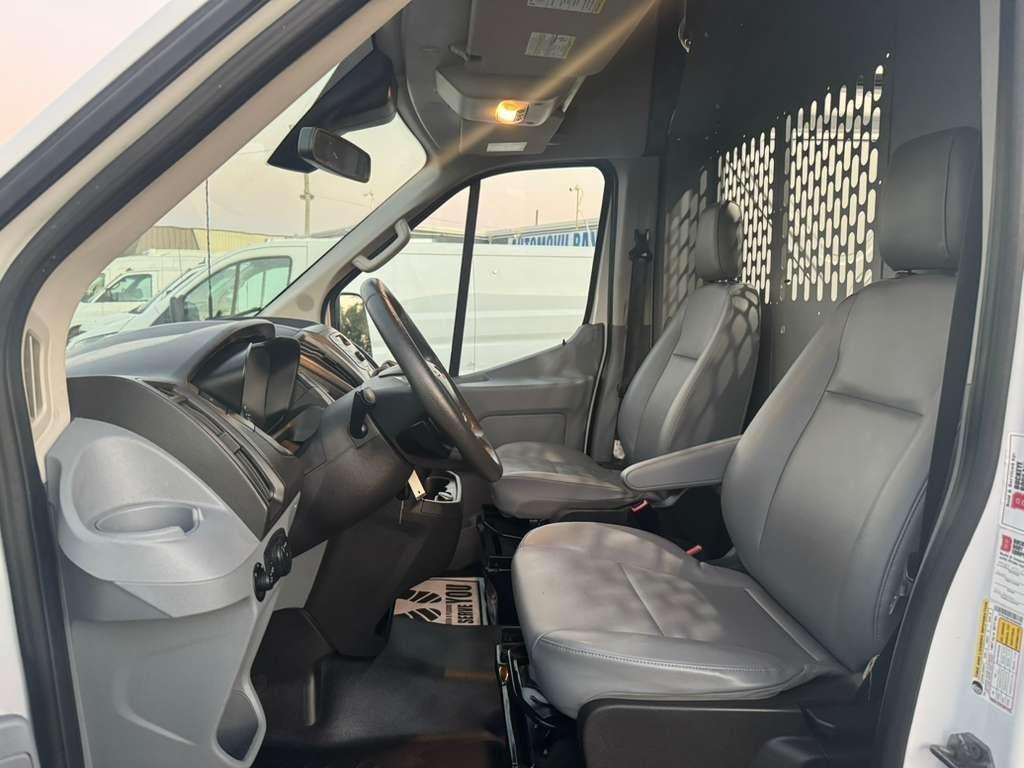 Ford Transit 250 Van High Roof w/Sliding Pass. 148-in. WB 2019