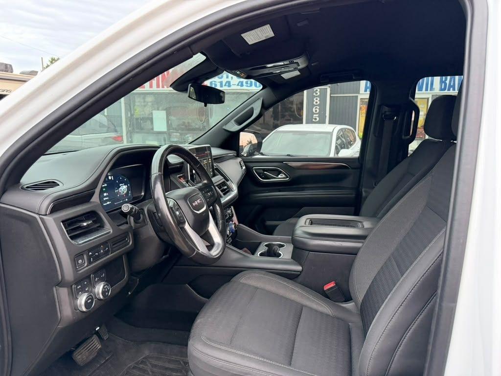 2022 GMC Yukon XL SLE - Photo 10