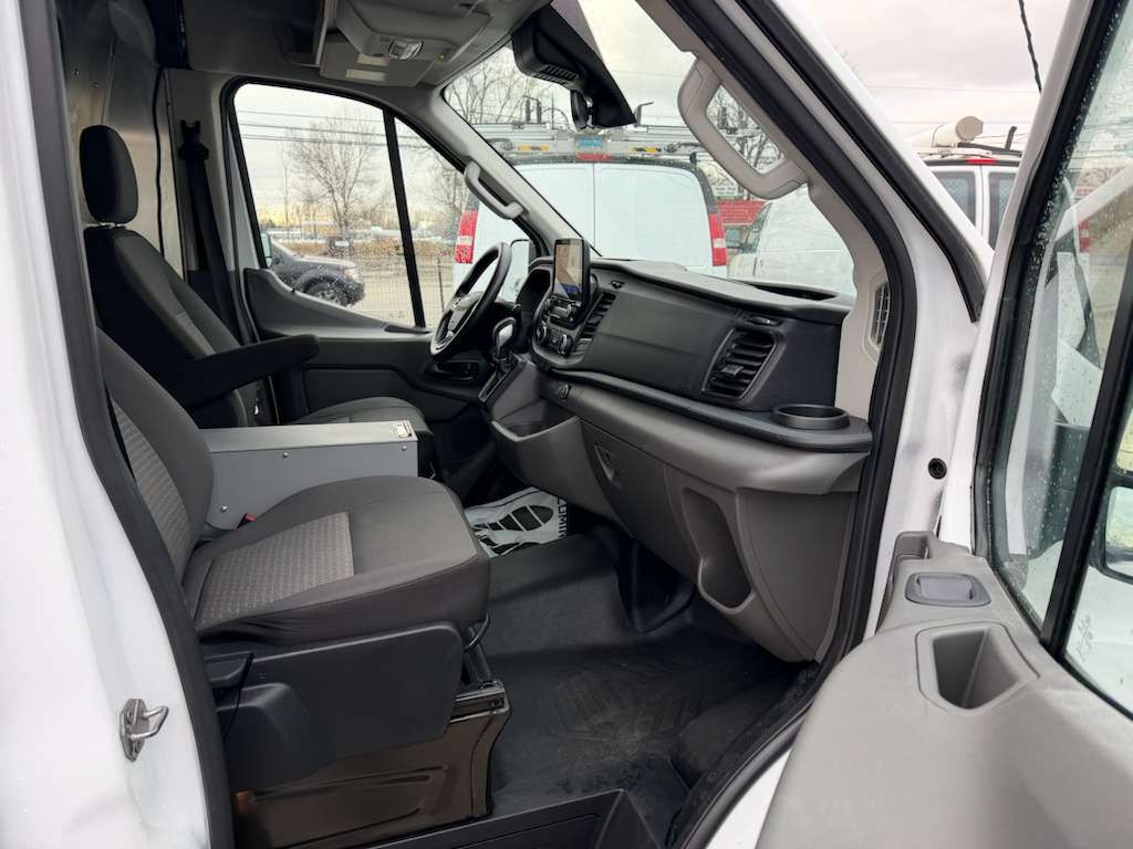 Ford Transit 250 Van Med. Roof w/Sliding Pass. 130-in. WB 2020