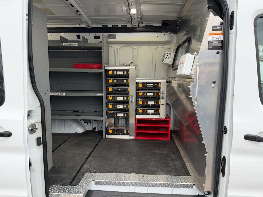 Ford Transit 250 Van Med. Roof w/Sliding Pass. 130-in. WB 2020