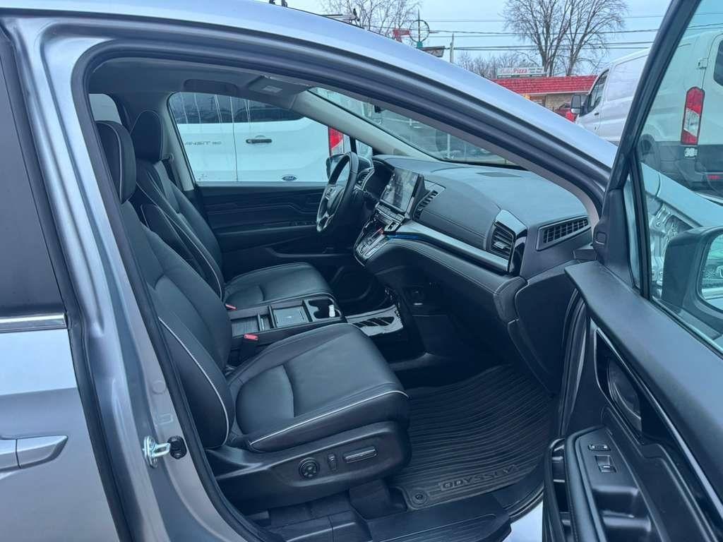 Honda Odyssey Touring 2025