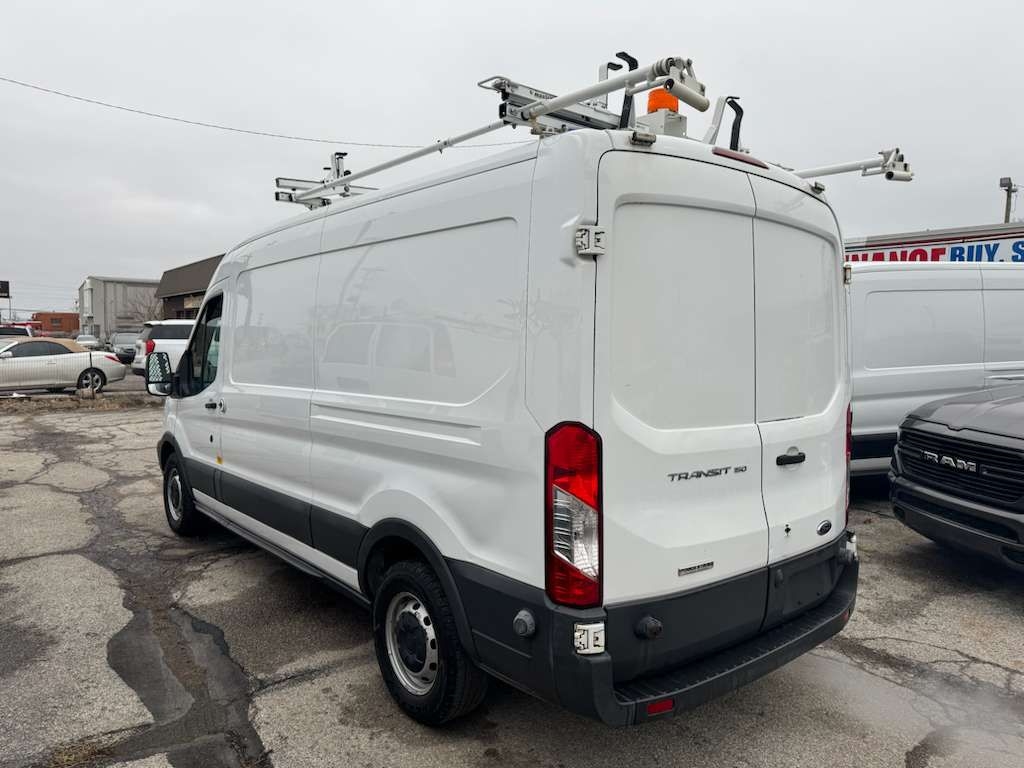 Ford Transit 150 Van Med. Roof w/Sliding Pass. 148-in. WB 2016