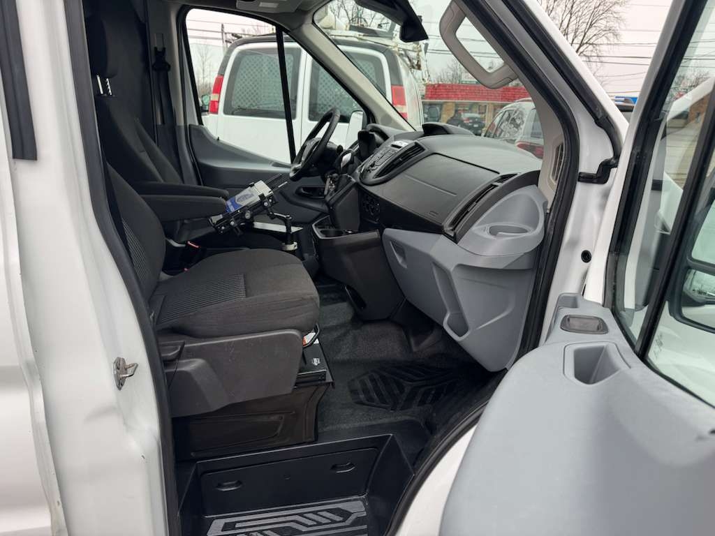 Ford Transit 150 Van Med. Roof w/Sliding Pass. 148-in. WB 2016