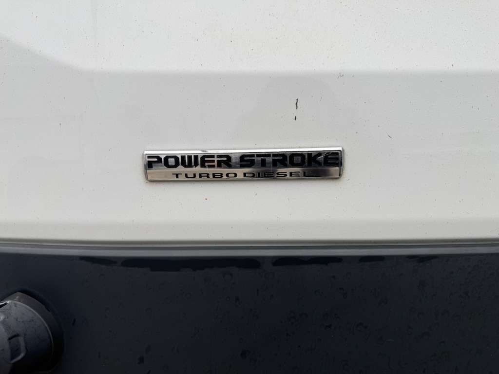 Ford Transit 150 Van Med. Roof w/Sliding Pass. 148-in. WB 2016