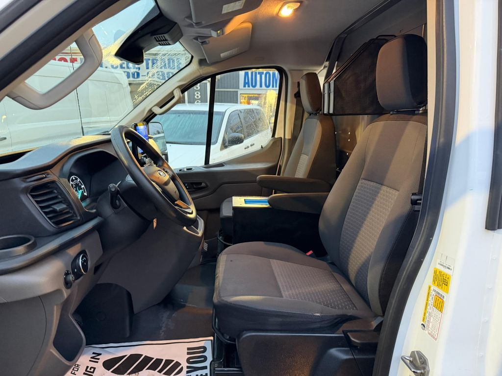 Ford Transit 150 Van Low Roof w/Sliding Pass. 130-in. WB 2020