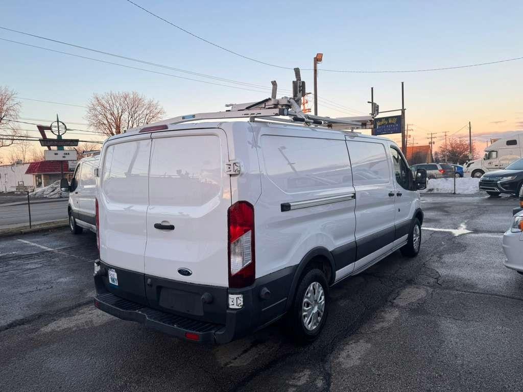 Ford Transit 150 Van Low Roof w/Sliding Pass. 148-in. WB 2017