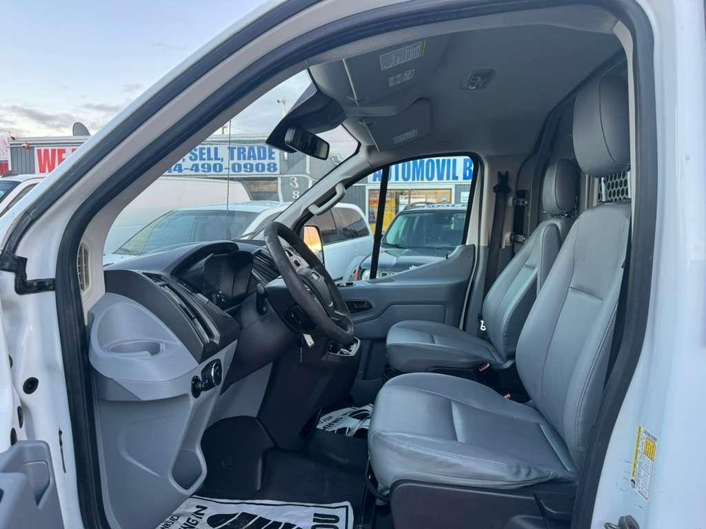 Ford Transit 150 Van Low Roof w/Sliding Pass. 148-in. WB 2017