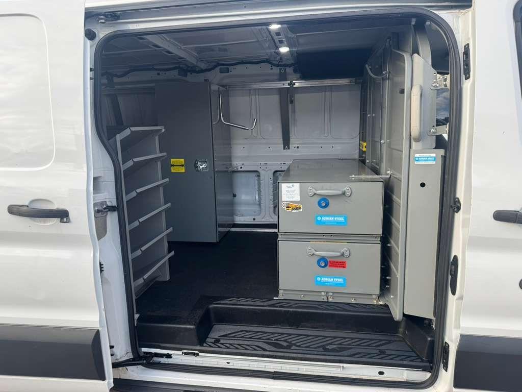 Ford Transit 250 Van Low Roof w/Sliding Pass. 148-in. WB 2018
