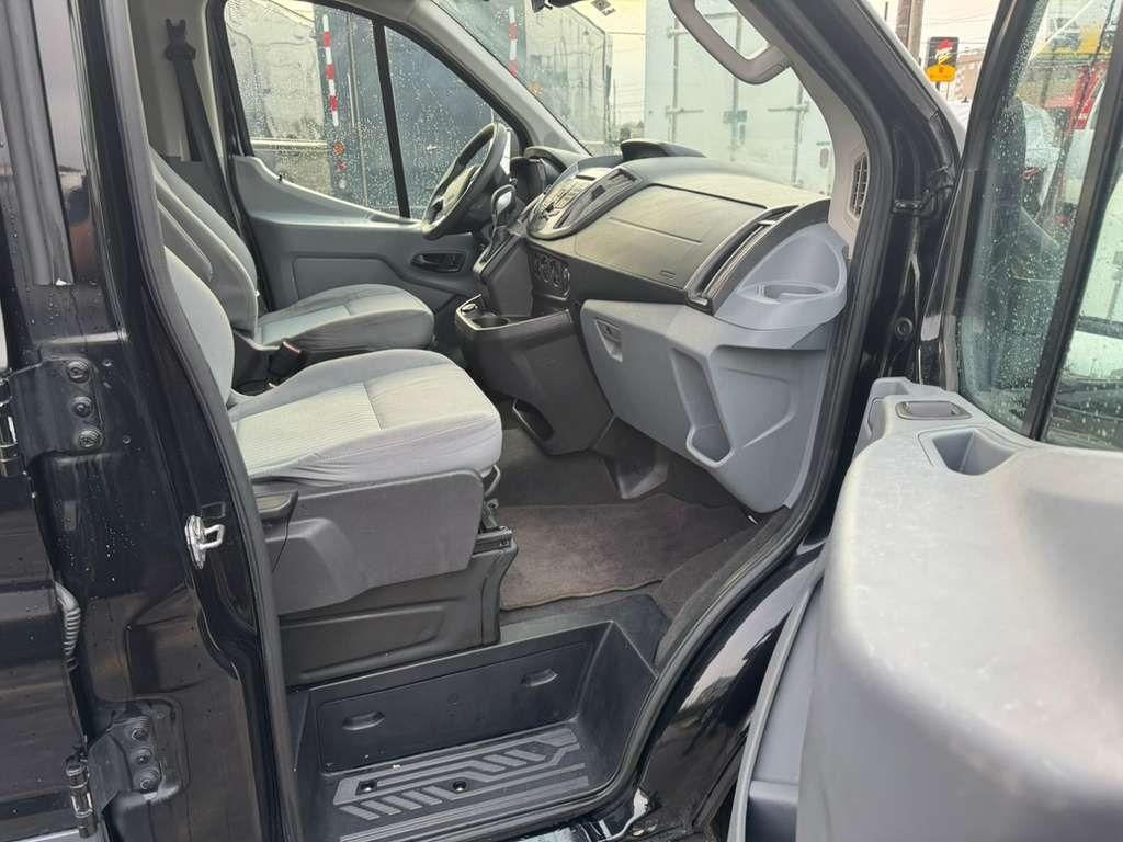 Ford Transit 350 Wagon Low Roof XL 60/40 Pass. 148-in. WB 2018