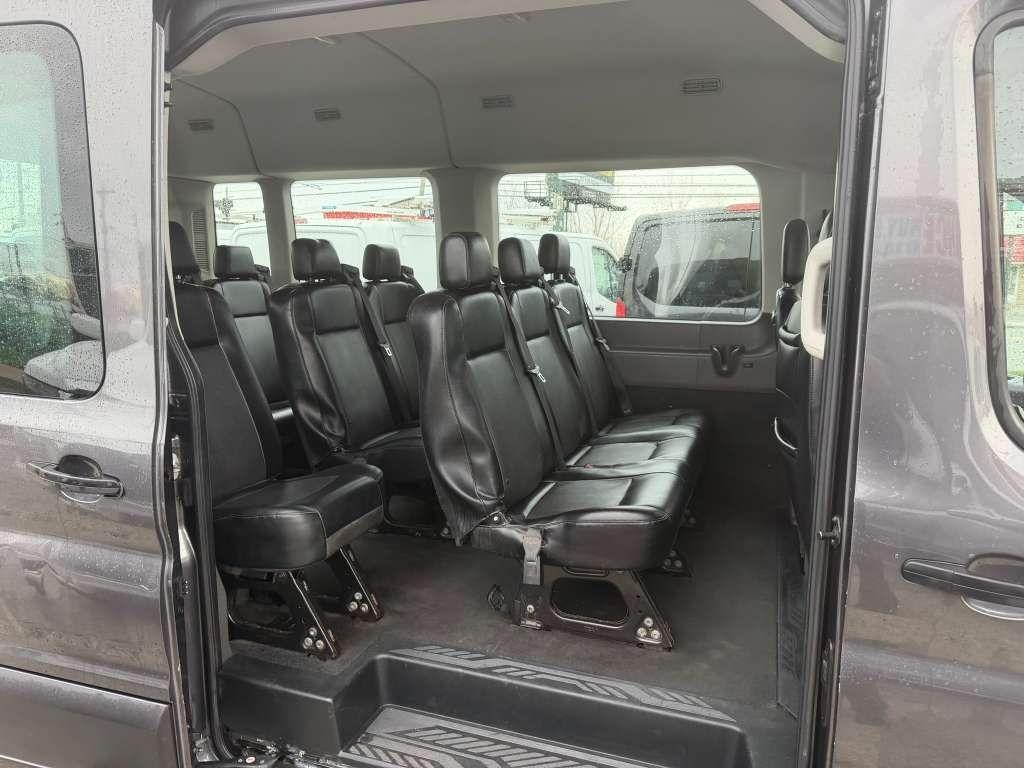 Ford Transit 350 Wagon Med. Roof XL w/Sliding Pass. 148-in. WB 2020