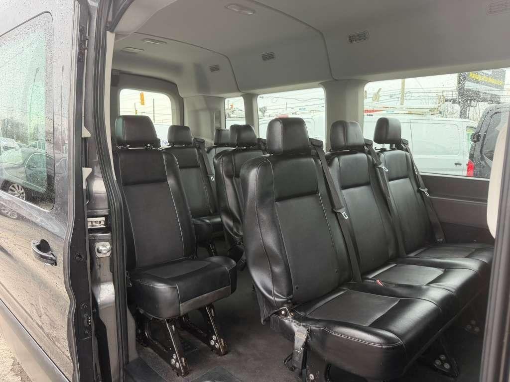Ford Transit 350 Wagon Med. Roof XL w/Sliding Pass. 148-in. WB 2020