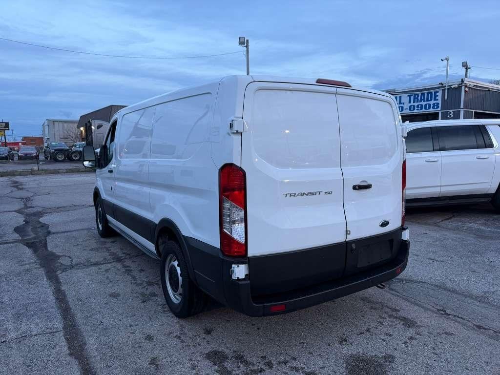 Ford Transit 150 Van Low Roof w/Sliding Pass. 130-in. WB 2020